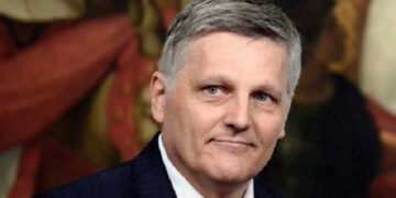 Visita istituzionale a Crotone del Sottosegretario di Stato all’Interno Dott. Luigi Gaetti