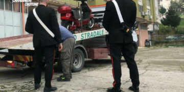 Biciclo con pedalata assistita trasformato in Scooter elettrico, denunciato un 58enne di Petilia Policastro