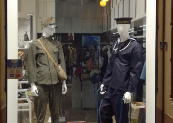 Crotone: 4 novembre, la Marina Militare e l’Esercito Italiano allestiscono vetrina in via vittorio veneto