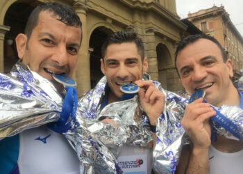 La Scuola Atletica Krotoniate corre alla Maratona di Firenze