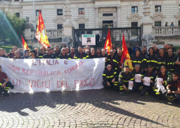 La grande vittoria dei Vigili del Fuoco USB: arriva la stabilizzazione ed è senza limiti di età