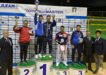 L’AKC sale sul podio più alto alla Coppa Italia Master, prima assoluta fra le società italiane nella classifica del kumite maschile