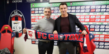 Presentato il nuovo allenatore del Crotone Calcio, Massimo Oddo