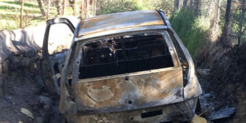 Rinvenuto veicolo bruciato a Petilia Policastro, indagini per accertare se sia l’auto dell’allevatore scomparso Vona