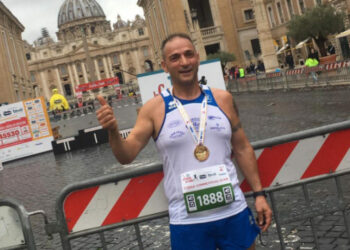Vincenzo Secreto della “Cirò Marina che Corre” tra i 6000 partecipanti alla 11^ edizione della Corsa dei Santi a Roma