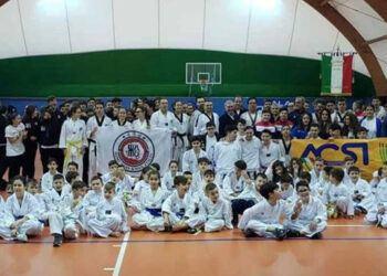 Ben 21 atleti del Centro Taekwondo Demo allo stage di Hapkido a Torre Annunziata (Napoli)