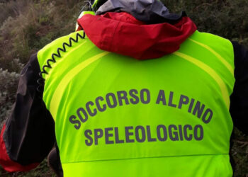 Cade in un burrone, soccorso e recuperato dal Soccorso Alpino Calabria