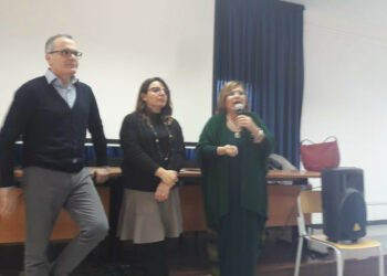 Cariati, Consiglio comunale dei ragazzi: gli allievi del biennio del Liceo “Patrizi” incontrano Filomena Greco