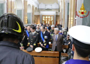 Celebrata la Festa di Santa Barbara nella Cattedrale di Crotone, Patrona dei Vigili del Fuoco e dei Marinai d’Italia