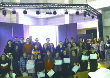 Consegnati i diplomi delle certificazioni di lingua francese agli studenti del Perri-Pitagora di Lamezia Terme