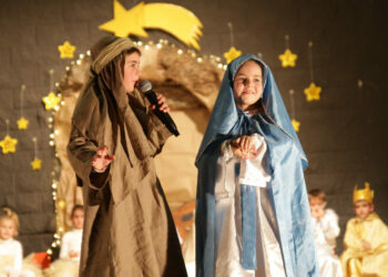 Grande Successo per lo spettacolo di Natale dei bambini dell’Asilo Siciliani di Cirò Marina