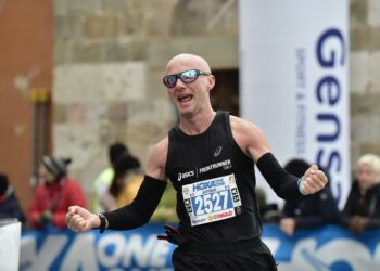 Il crotonese Antonio Carvelli alla 20esima edizione della Pisanina Half Marathon