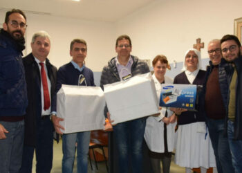 La FNA, il sindacato agricoltori dona un PC e una stampante al reparto di oncologia del San Giovanni di Dio di Crotone