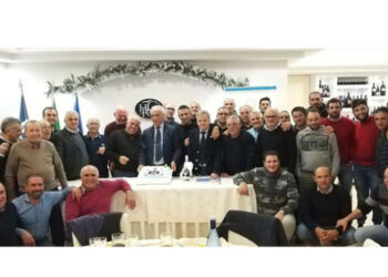 Premiati i soci iscritti da oltre venti anni alla Lega Navale di Cirò Marina durante l’Assemblea