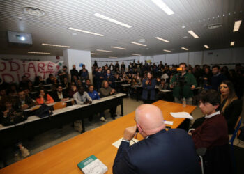 Regione Calabria, Oliverio agli universitari calabresi: “Il futuro dipende da voi”