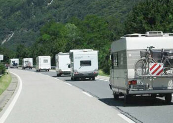 Turismo: Natale 2018, oltre 600 mila camperisti in italia