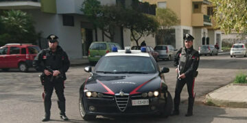 Beccato dai Carabinieri mentre si arrampica su una grondaia del palazzo: arrestato soggetto sottoposto ai domiciliari