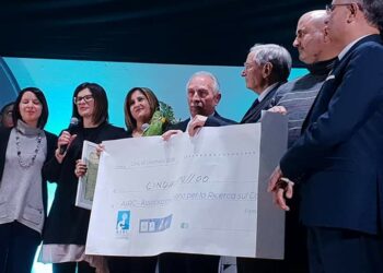 Cirò: “Le Quattro Porte e Anteas” raccolgono 500 euro per la ricerca sul cancro al Galà di Beneficenza
