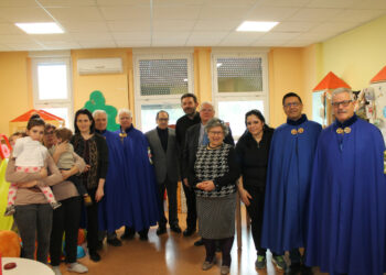 Crotone: l’ANIOC porta i regali ai “BAMBINI” ricoverati in Ospedale