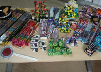 Mille botti illegali sequestrati dai Carabinieri, denunciato un 34enne di Crotone