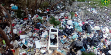 Rinvenuto deposito incontrollato di rifiuti a Cutro, intervengono le Guardie Ecozoofile di FareAmbiente Crotone