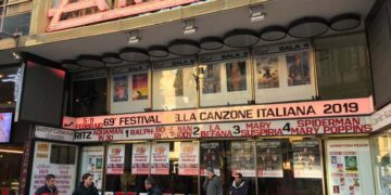 Sanremo: Michele Affidato presenta i premi per il Festival