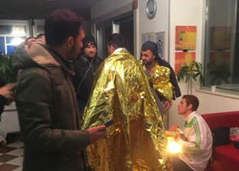 Sbarco di 51 migranti nella notte a Torre Melissa, un disperso