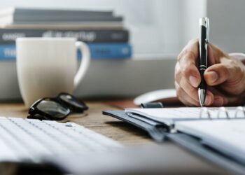 Concorso pubblico di 2004 posti di Direttore dei Servizi Generali ed Amministrativi del personale ATA (ex segretari)