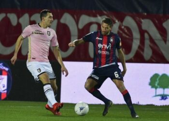 Serie BKT 26esima giornata il Crotone umilia con un secco 3-0 la vice capolista Palermo