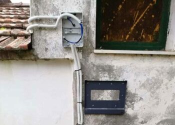 Furto al cimitero di Cirò, rubato il quadro elettrico dell’impianto fotovoltaico