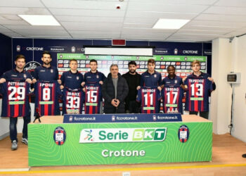 Presentati i sette nuovi calciatori del Crotone Calcio