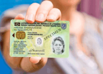 SI dalla Ue alle impronte digitali nella carta d’identità