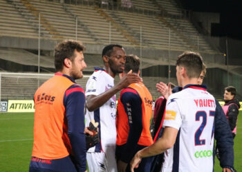 Calcio, Serie BKT, 28a giornata: Salernitana vs Crotone 0-2