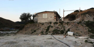 Crucoli: sequestrato fabbricato abusivo in corso di costruzione