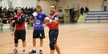 Aria di derby. Ennesima trasferta per la Pallamano Crotone che sabato prossimo farà visita ai cugini dell’Atletico Lamezia