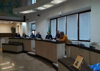 Presentato il libro dedicato a Giuseppe Tallarico “Il medico biologo con le ali di poeta”