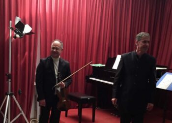Crotone: Concerto all’insegna del gusto raffinato ed elegante, in scena il duo Sergio Messina e Riccardo Sandiford