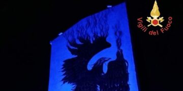 Oggi 2 aprile “Giornata dell’autismo”, i Vigili del Fuoco della Calabria illuminano di blu le proprie sedi