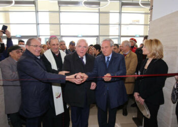 Oliverio all’Annunziata di Cosenza: “Si proceda al più presto alla realizzazione del nuovo ospedale”