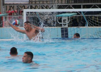 Sabato, la Metal Carpenteria Rari Nantes Crotone si scontrerà con la Cesport Napoli alla piscina Olimpionica
