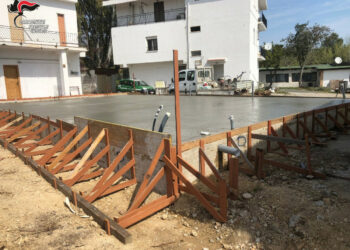 Sequestrata platea in calcestruzzo a Isola Capo Rizzuto