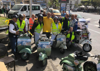 Sulla SS 106 con le Vespe da Catanzaro a Cariati per portare un messaggio di solidarietà alle famiglie delle vittime