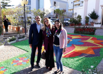 Crotone: l’infiorata di maggio in onore di Maria di Capo Colonna