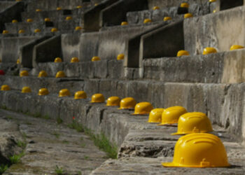 In Calabria il lavoro uccide: troppe le morti bianche, il maggior numero di morti si registra nella provincia di Crotone
