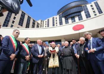 Intitolata la piazza d’ingresso della Cittadella regionale a San Francesco di Paola