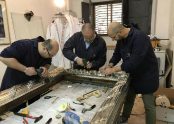 La Madonna di Capocolonna risplende allo sguardo dei suoi fedeli