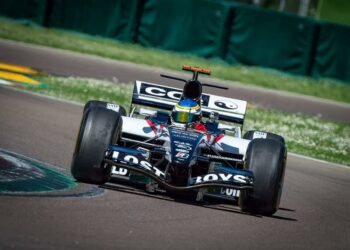 Motorshow 2Mari scrive la storia: per la prima volta, una monoposto di F1 si esibirà in Calabria