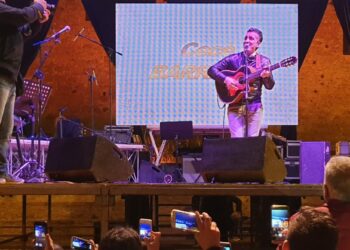 “Aspettando il Meeting del Mare” grande evento tenutosi il 25 Maggio, nella suggestiva cornice di Piazza Castello a ridosso del Castello di Strongoli
