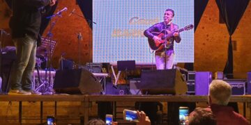 “Aspettando il Meeting del Mare” grande evento tenutosi il 25 Maggio, nella suggestiva cornice di Piazza Castello a ridosso del Castello di Strongoli