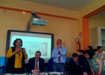 Gli alunni dell’Istituto comprensivo di Crosia creano piccoli robot e programmi informatici